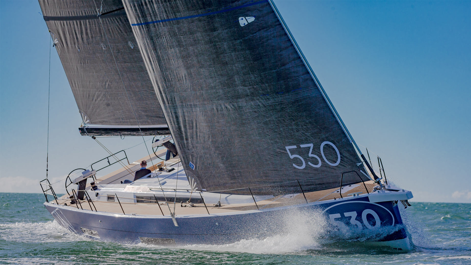 Cannes-Yachting-Festival-2023-Dufour530