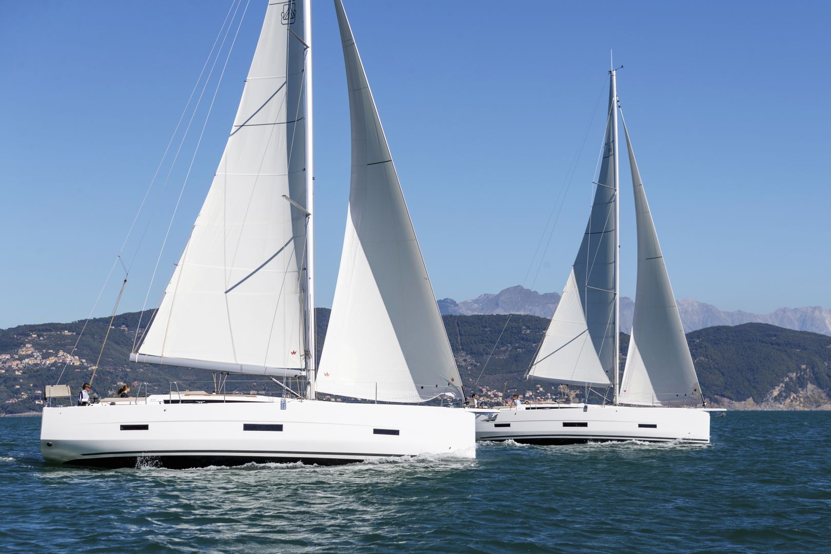 d390-d430-are-nominated-for-the-best-boats-2020-award-4
