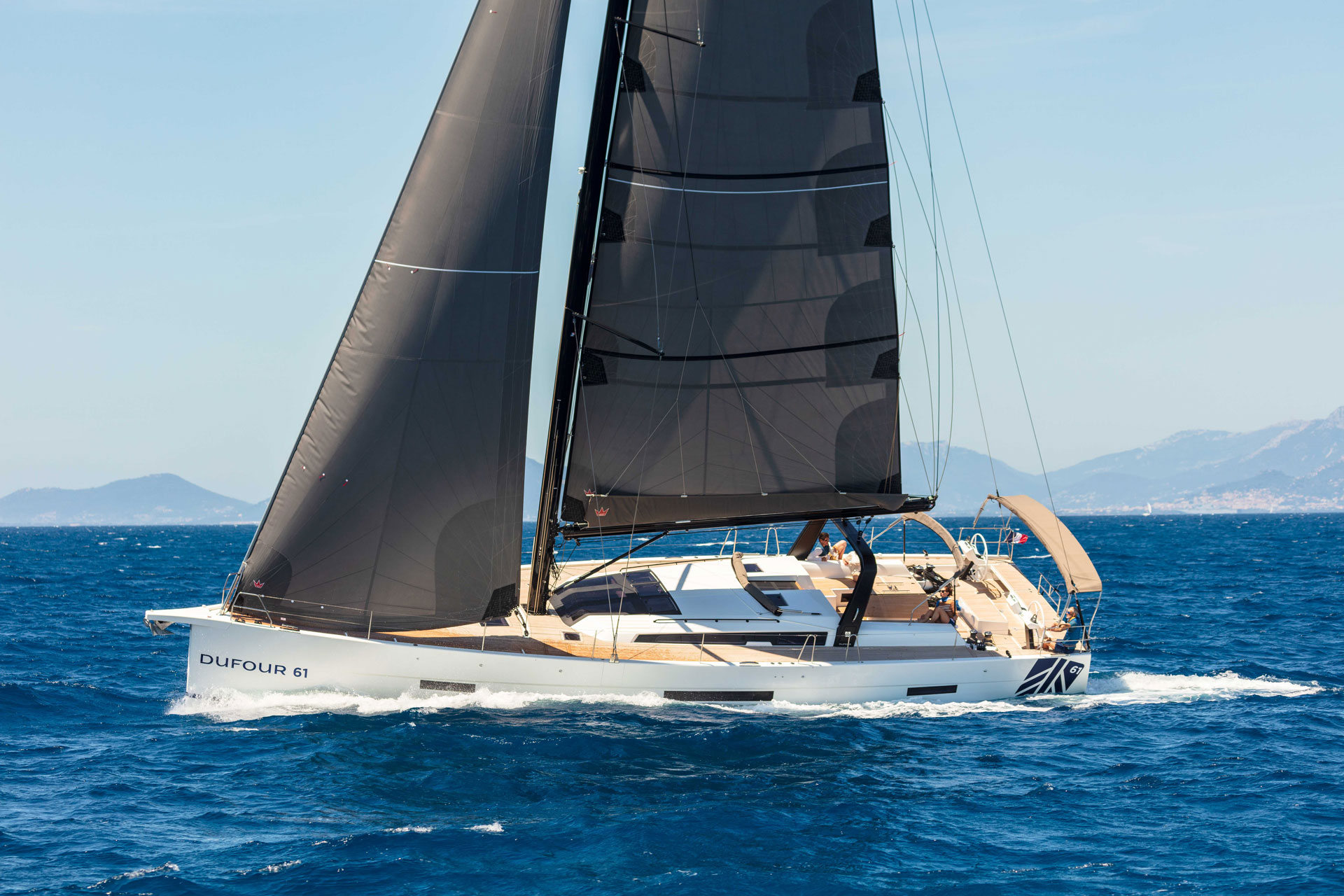 sailing-boat-luxury-61-navigation