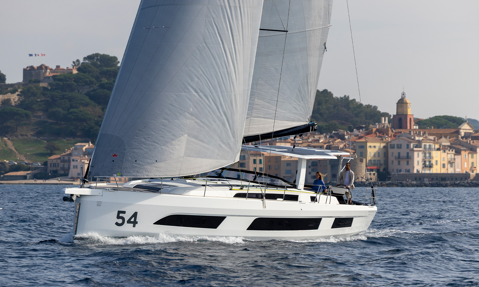 dufour-54-sailing