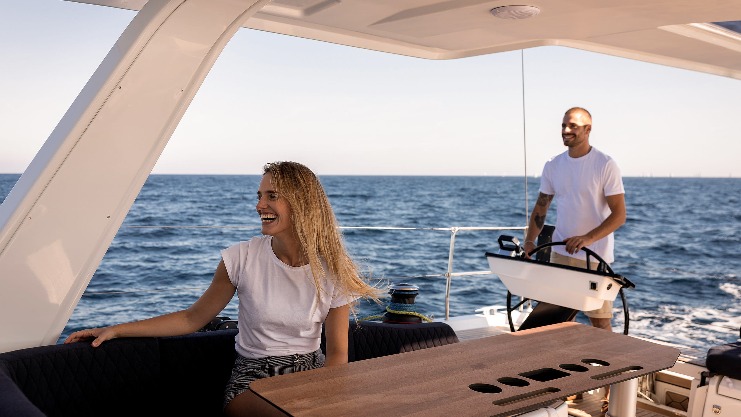 Dufour-54-Sailboat-Exterior-03