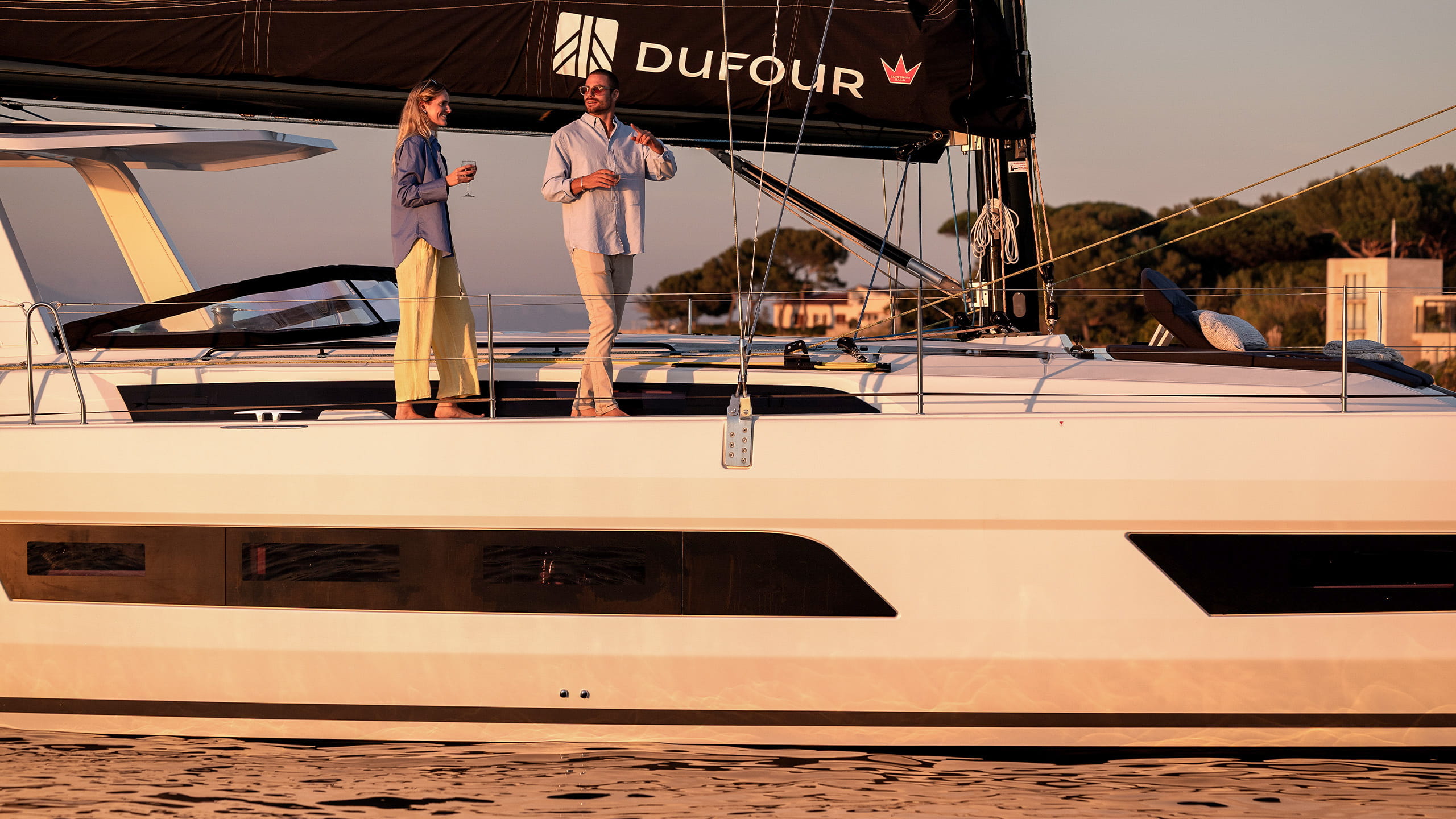 Dufour-54-Sailboat-Exterior-07