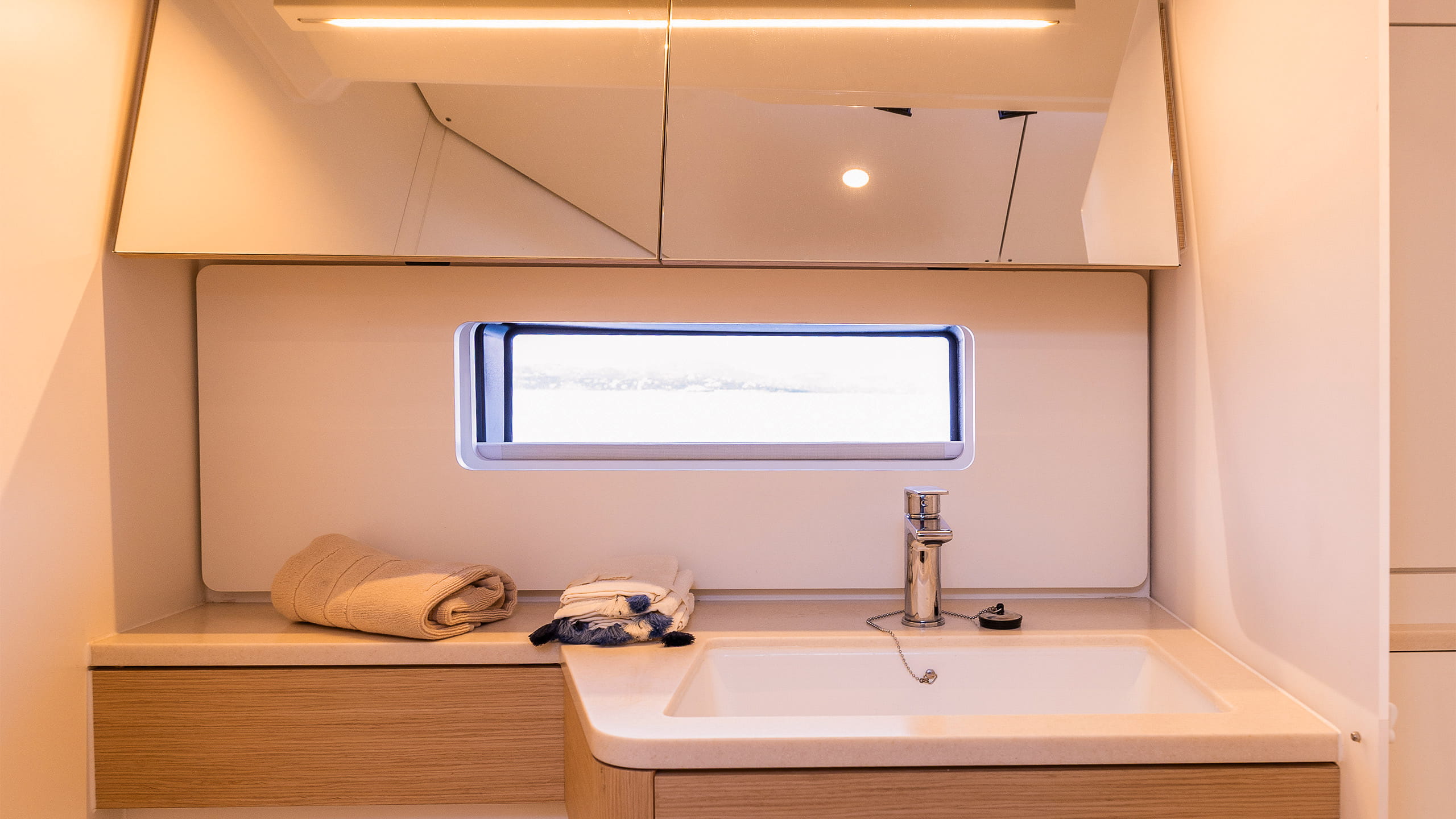 Dufour-54-Sailboat-Interior-13