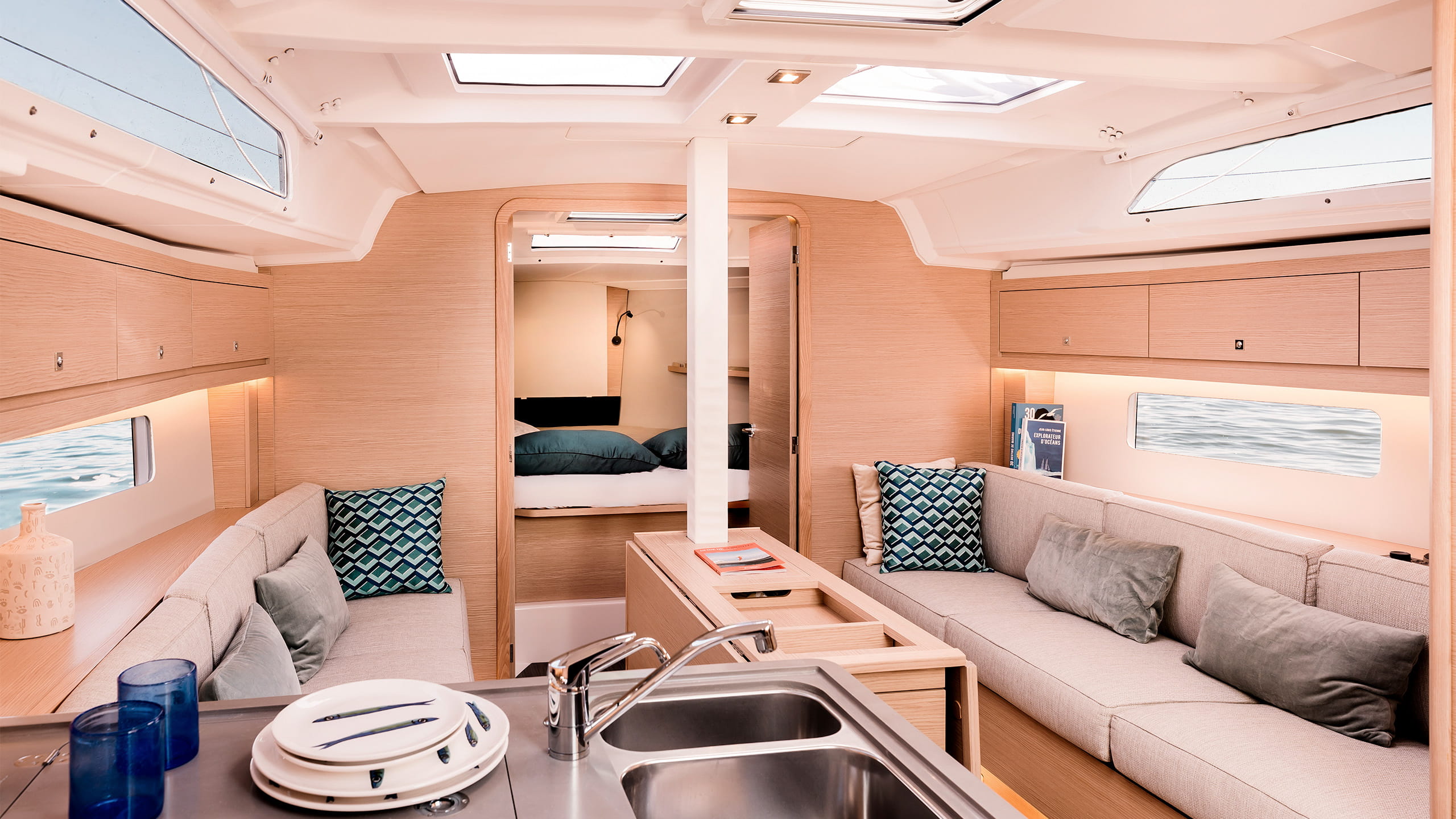 Dufour-37-Sailboat-Interior-01