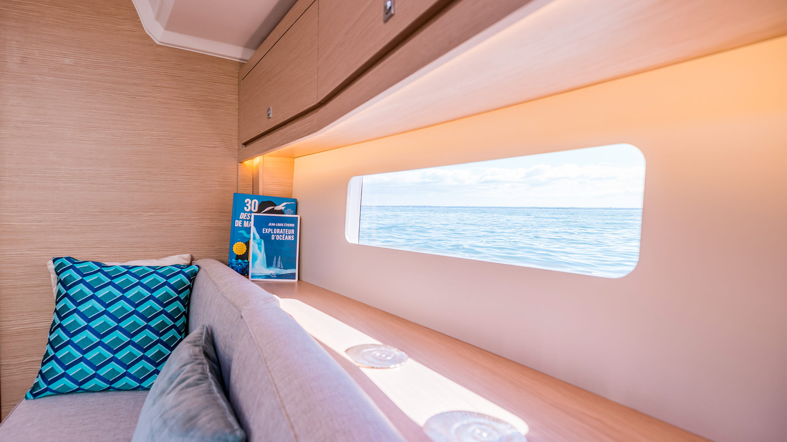 Dufour-37-Sailboat-Interior-05