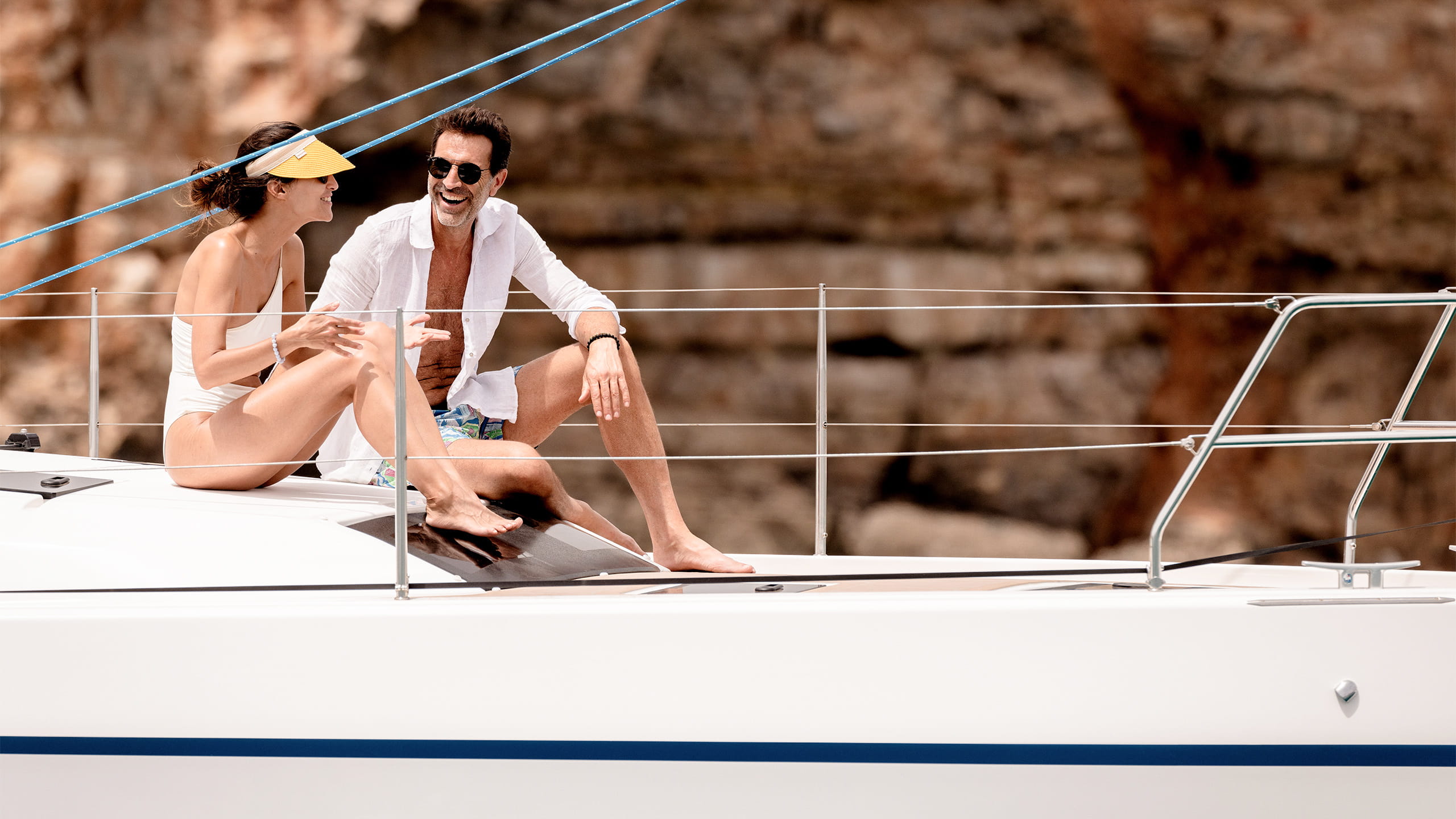 Dufour-41-Sailboat-Exterior-10